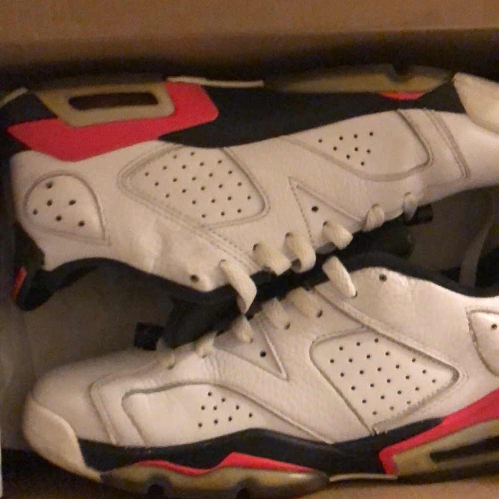 Air Jordan 6 Retro Low BG